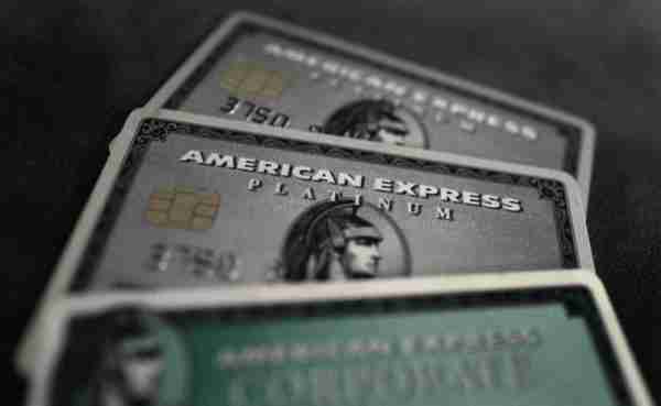 央行批准！中国年内将发行非银联人民币卡：美国运通单标，支持 16 家银行 + 微信支付宝