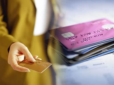 这几张信用卡你有吗？不仅能消费，还能从银行借钱