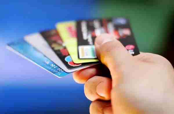 信用卡销卡需要去银行吗