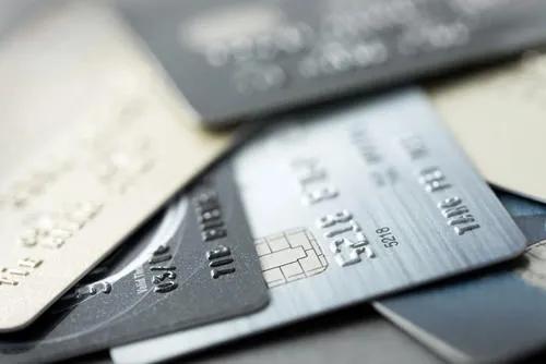 你可以不使用信用卡，但是信用卡的利弊你需要了解